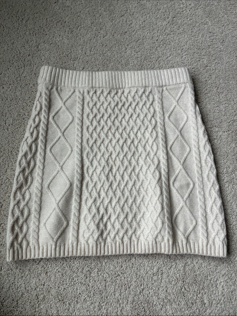 H&M Cable Knit Cream Mini Skirt - Women size S